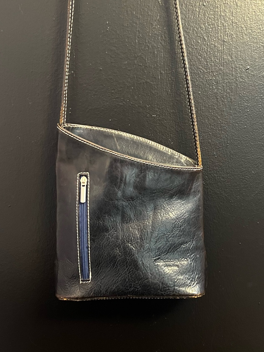 RARE 🔥 Vintage Valentino Guido Italian Leather Crossbody Bag